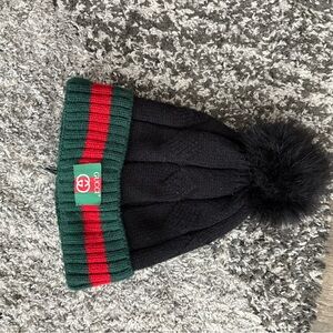 Gucci Black Knit Beanie with Green and Red Accents